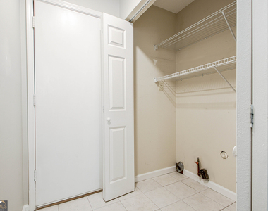413 Deergrass Trail - Photo Thumbnail 15