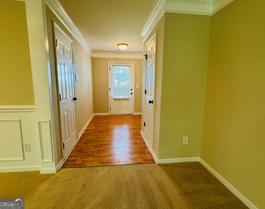 2515 Sheldon Place - Photo Thumbnail 3