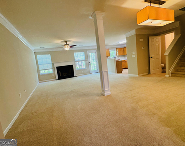 2515 Sheldon Place - Photo Thumbnail 4