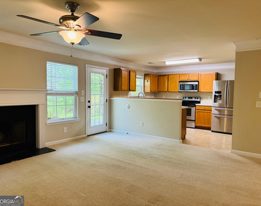 2515 Sheldon Place - Photo Thumbnail 8