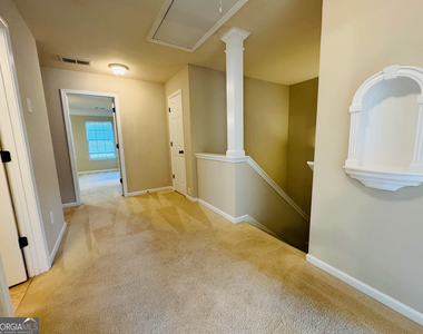 2515 Sheldon Place - Photo Thumbnail 14