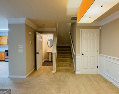 2515 Sheldon Place - Photo Thumbnail 12