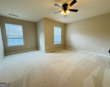2515 Sheldon Place - Photo Thumbnail 16