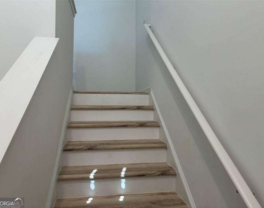 199 Peregrine Point - Photo Thumbnail 8