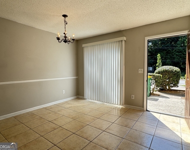 3547 Peachtree Corne Circle - Photo Thumbnail 6