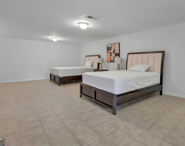 3442 Skyland Drive - Photo Thumbnail 9