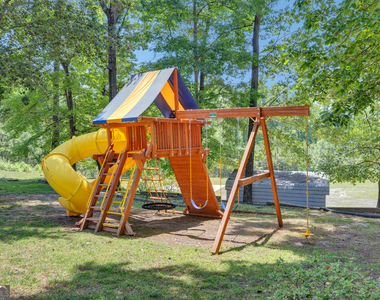 3442 Skyland Drive - Photo Thumbnail 4