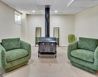 3442 Skyland Drive - Photo Thumbnail 8