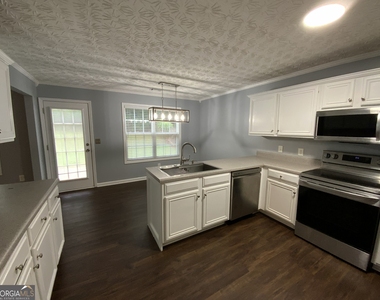 69 Jameston Drive - Photo Thumbnail 3