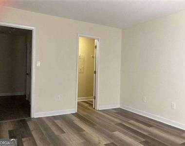 3203 Lenox Road Ne - Photo Thumbnail 14