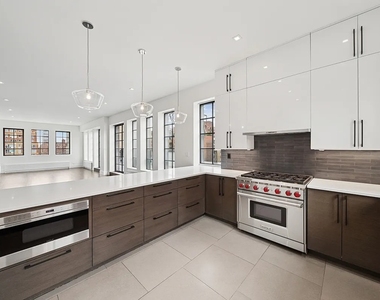 Copy of 151 East 80th Street, Unit Pha - Photo Thumbnail 3