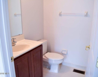 311 Brookfield Drive - Photo Thumbnail 12