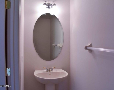 311 Brookfield Drive - Photo Thumbnail 11