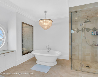 459 Normandy Drive - Photo Thumbnail 14