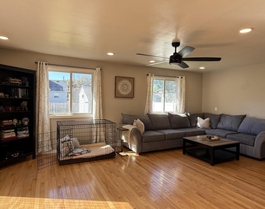 132 Tiller Avenue - Photo Thumbnail 10