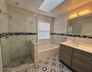 116 Wellington Court - Photo Thumbnail 13