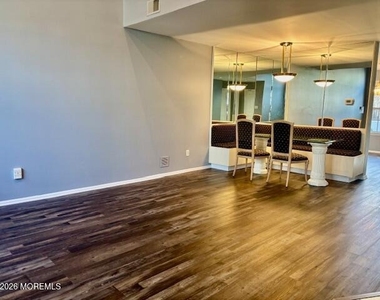 116 Wellington Court - Photo Thumbnail 1
