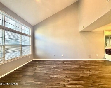 116 Wellington Court - Photo Thumbnail 3