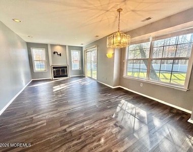 116 Wellington Court - Photo Thumbnail 8