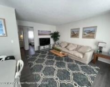 1401 Boulevard - Photo Thumbnail 3