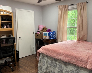 18-6 Augusta Court - Photo Thumbnail 6