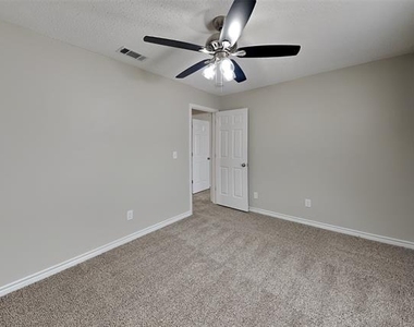 8101 Pacific Street - Photo Thumbnail 10
