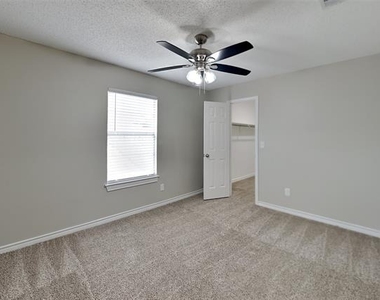 8101 Pacific Street - Photo Thumbnail 9