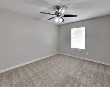 8101 Pacific Street - Photo Thumbnail 11