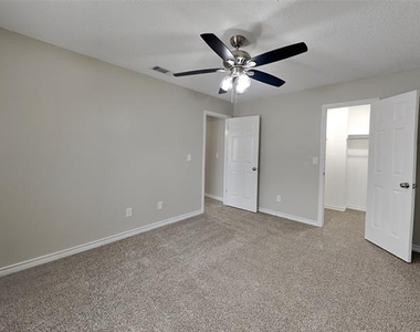 8101 Pacific Street - Photo Thumbnail 12