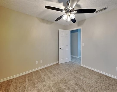 8101 Pacific Street - Photo Thumbnail 15