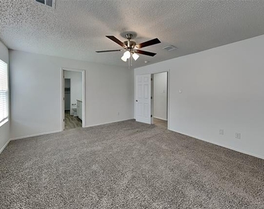 7900 Canoe Ridge Lane - Photo Thumbnail 7