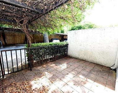 4431 Travis Street - Photo Thumbnail 17