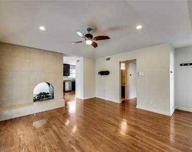 5806 Birchbrook Drive - Photo Thumbnail 7