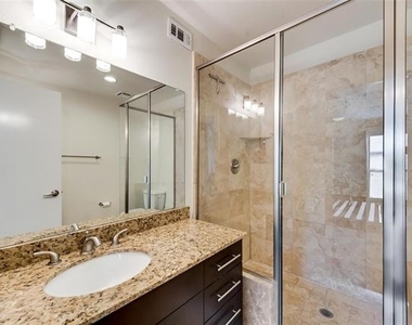 5806 Birchbrook Drive - Photo Thumbnail 15