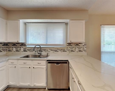 247 Stallion Drive - Photo Thumbnail 4