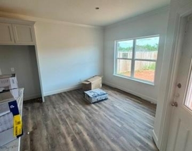 7061 Tin Cup Drive - Photo Thumbnail 3