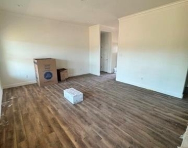 7061 Tin Cup Drive - Photo Thumbnail 4