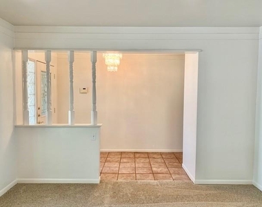 4809 Wheelock Drive - Photo Thumbnail 2