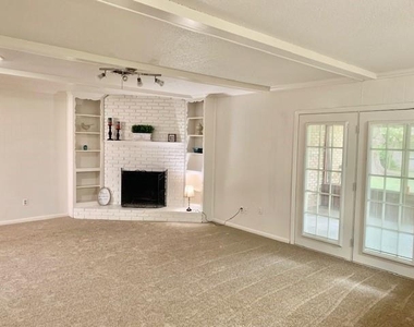 4809 Wheelock Drive - Photo Thumbnail 13