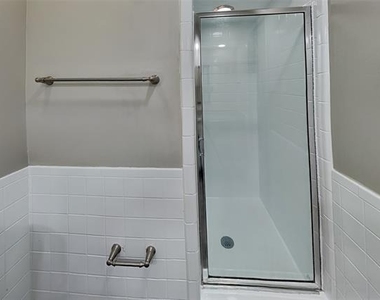 2137 Mountainview Drive - Photo Thumbnail 11