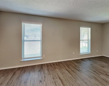 2137 Mountainview Drive - Photo Thumbnail 1