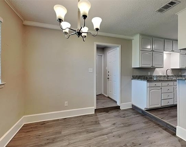 2137 Mountainview Drive - Photo Thumbnail 7
