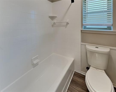 2137 Mountainview Drive - Photo Thumbnail 16