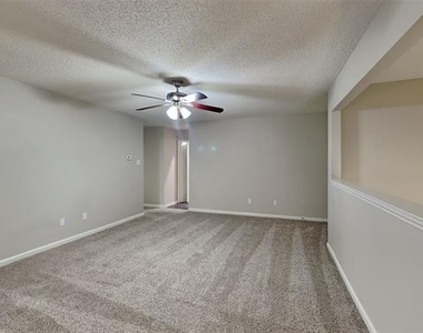 905 Freshwood Court - Photo Thumbnail 16