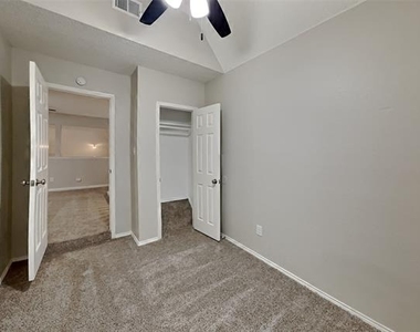 905 Freshwood Court - Photo Thumbnail 13