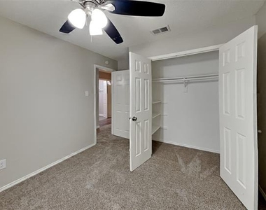905 Freshwood Court - Photo Thumbnail 9