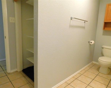 1114 E Mulberry Street - Photo Thumbnail 19