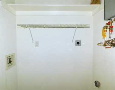 1114 E Mulberry Street - Photo Thumbnail 20