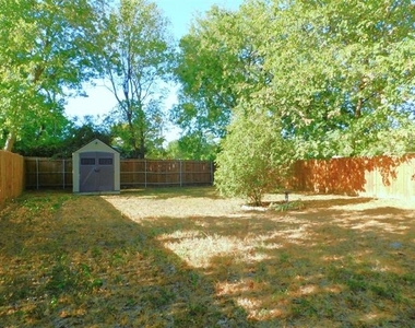 1114 E Mulberry Street - Photo Thumbnail 26