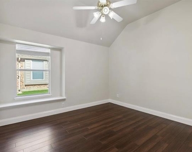 8309 Juliette Drive - Photo Thumbnail 6